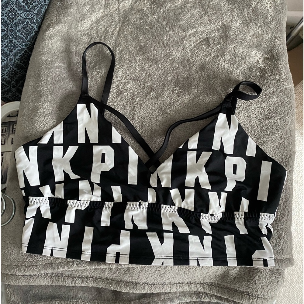 Victoria’s Secret PINK Sports Bra
